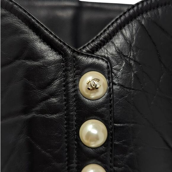 Chanel 2016 black leather calf height pearl button gold heel boots CC logo 36.5 - Picture 6 of 15